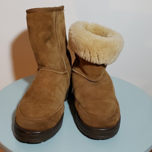 Australian Boot Company MENS /UNISEX Chestnut Suede/Sheepskin Boots main image 10